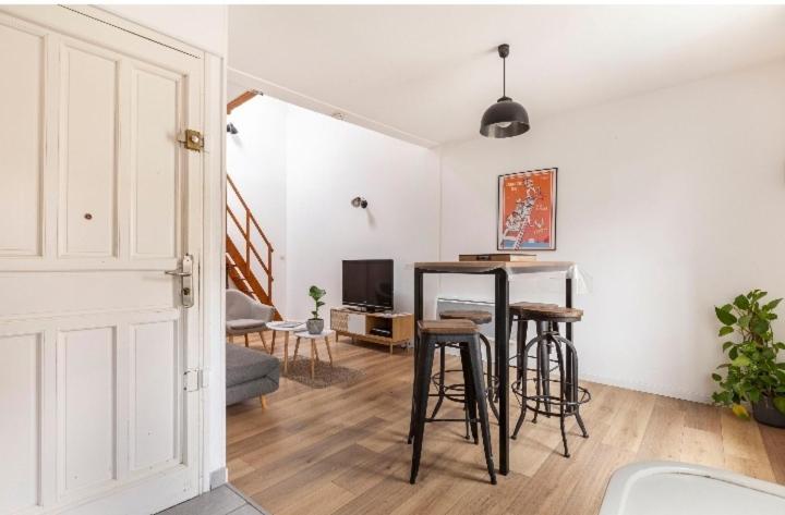 Le 7 Apartamento Sète Exterior foto